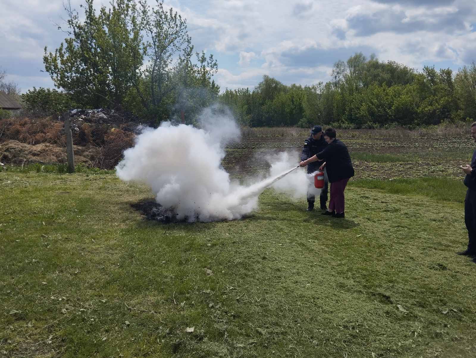 Фото без опису