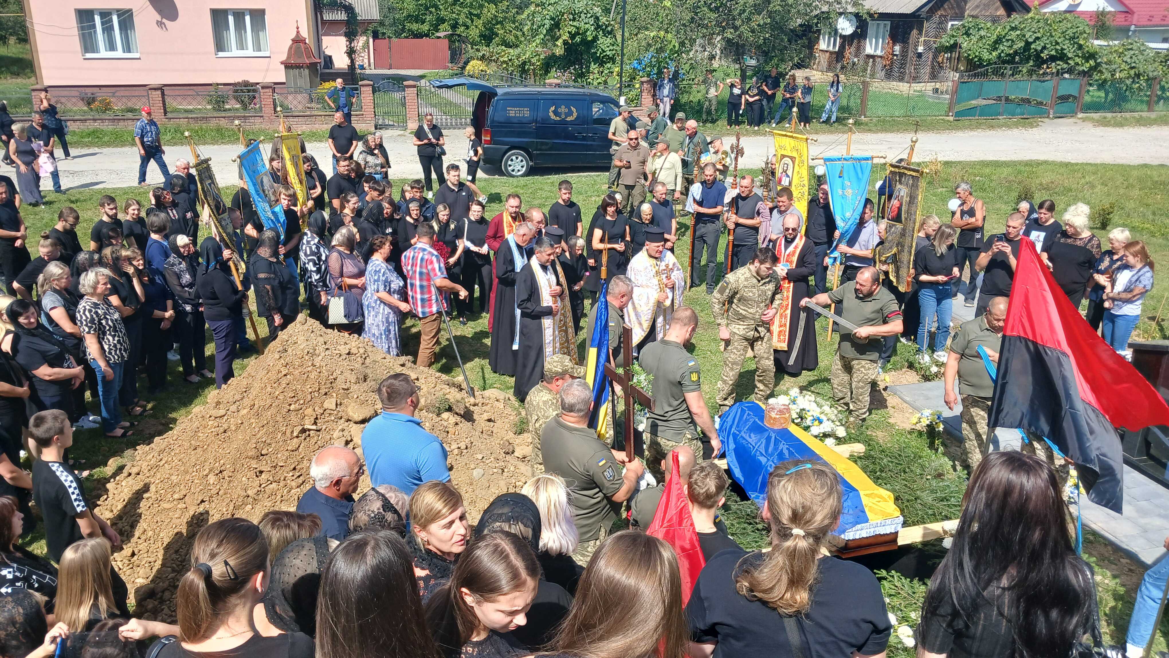 Фото без опису