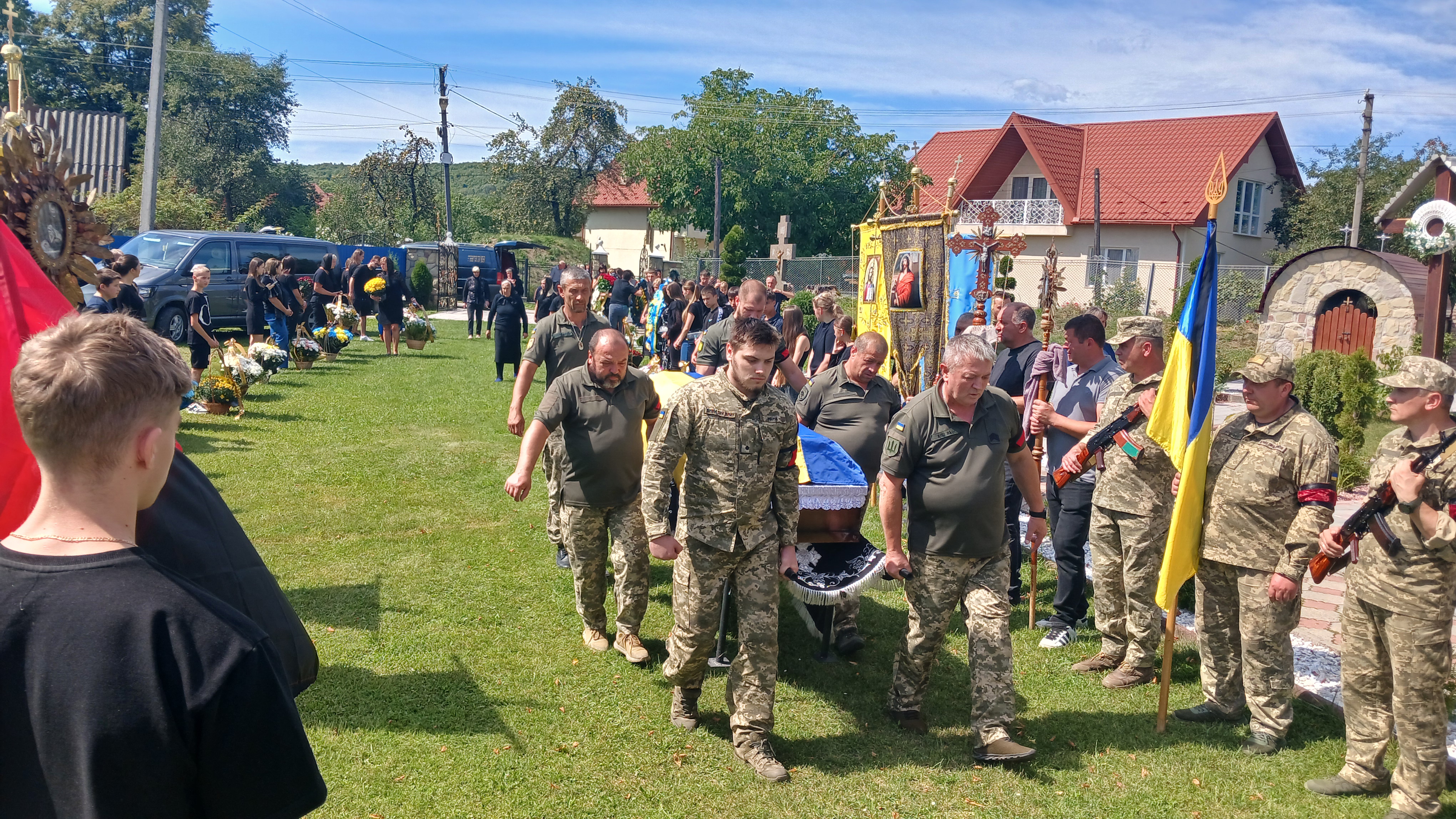 Фото без опису