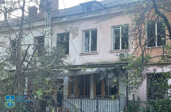 Фото без опису