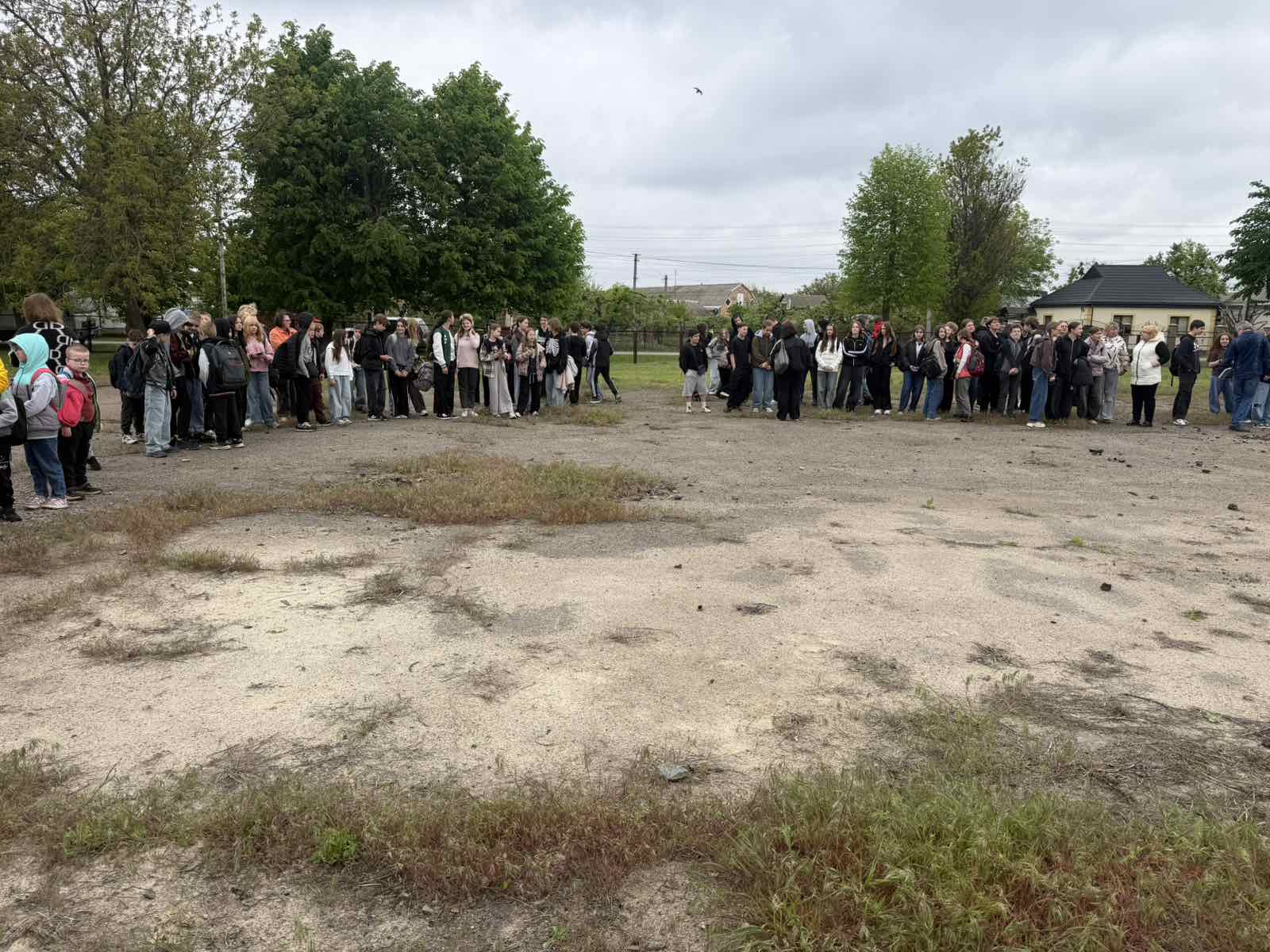 Фото без опису