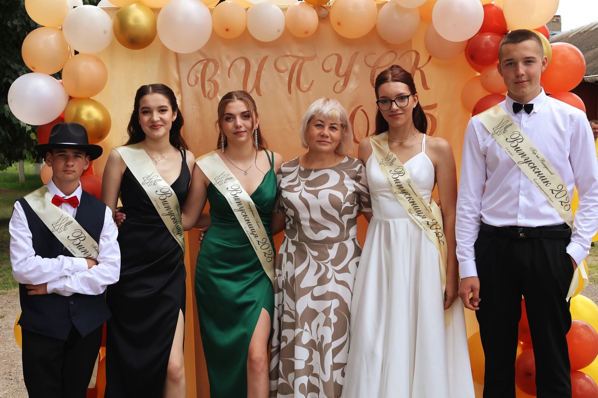 Фото без опису