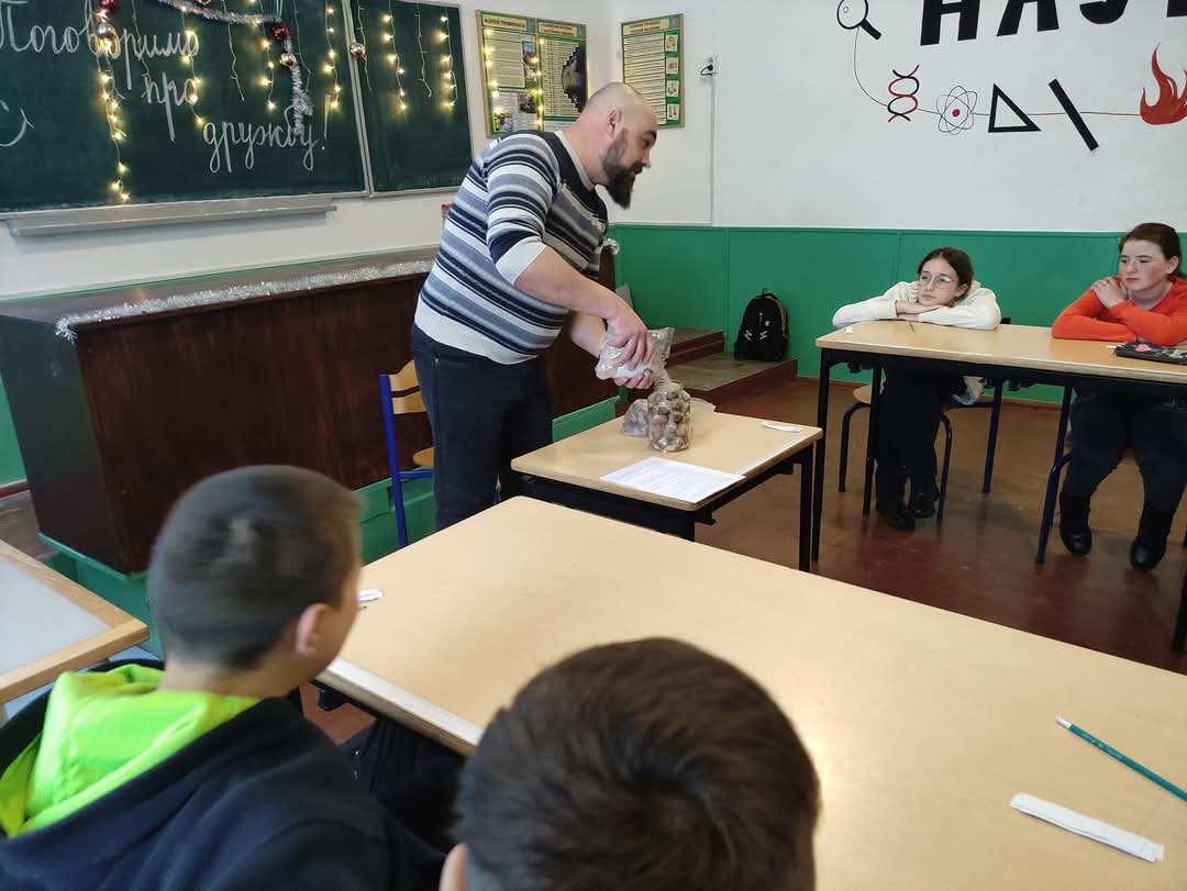Фото без опису
