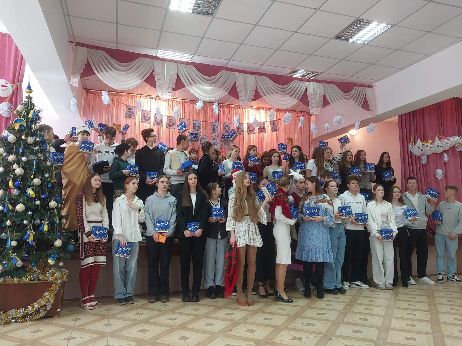 Фото без опису