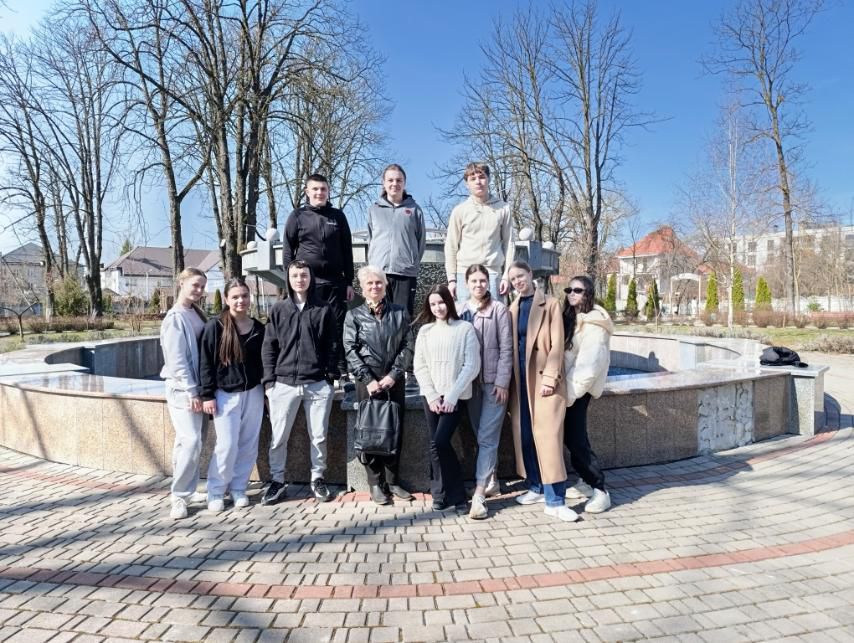Фото без опису
