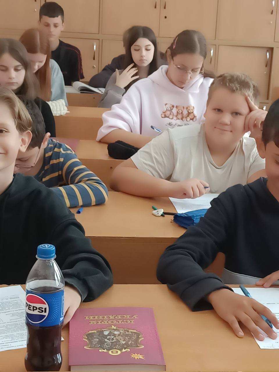 Фото без опису
