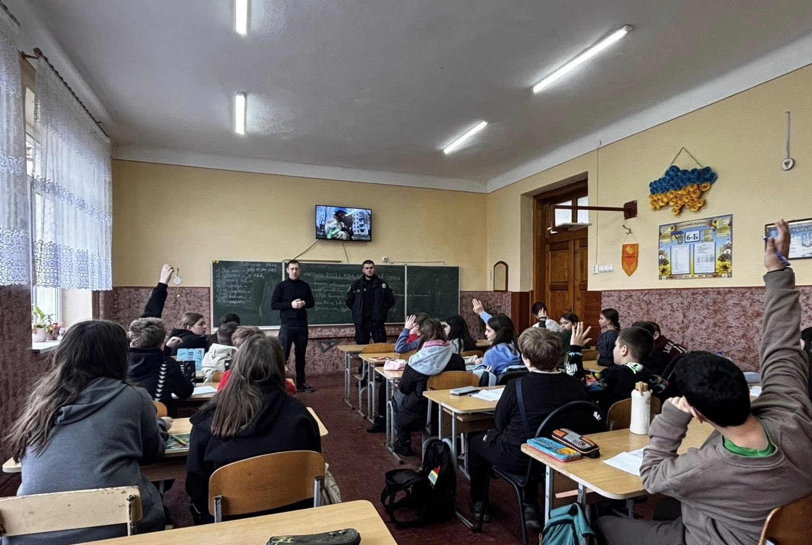 Фото без опису