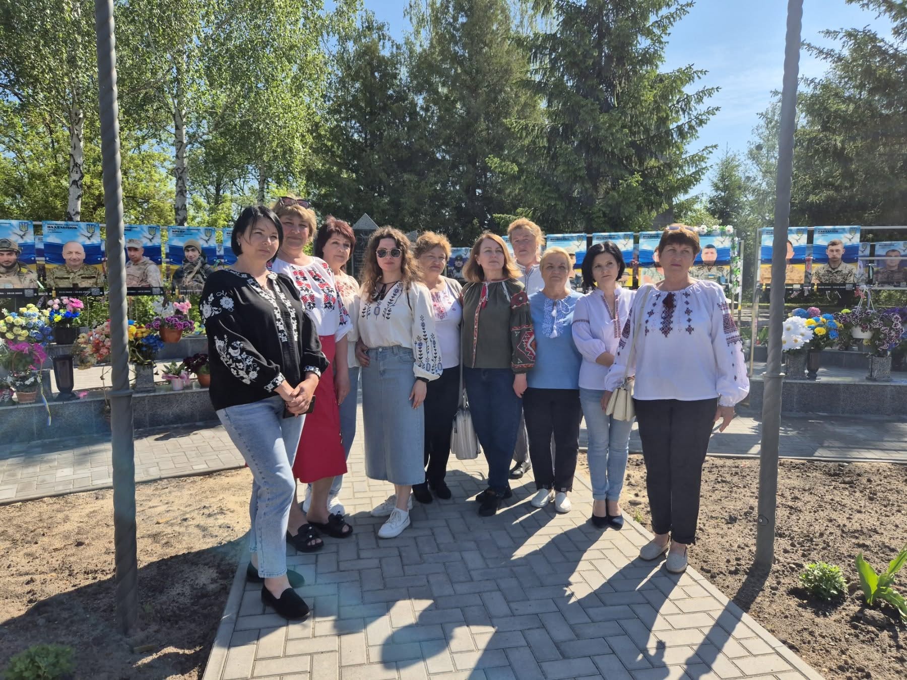 Фото без опису